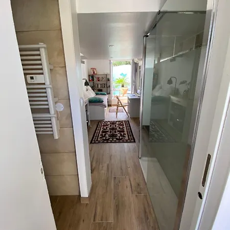 Pres Gare Et Hyères