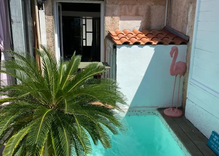 Près Gare Et Bed & Breakfast Hyères